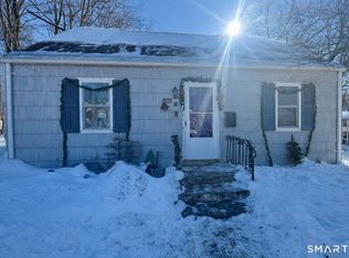 84 Middle Turnpike West, Manchester, CT 06040