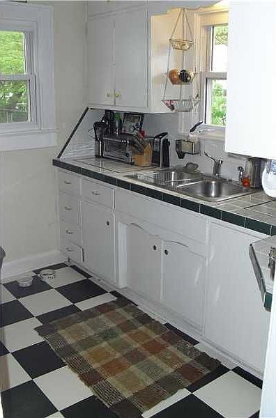 1st image of 5149 Rosslyn Ave