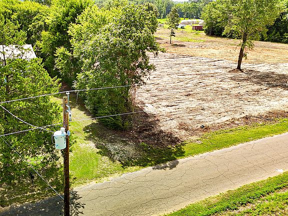 3rd image of 10375 County Road 338
