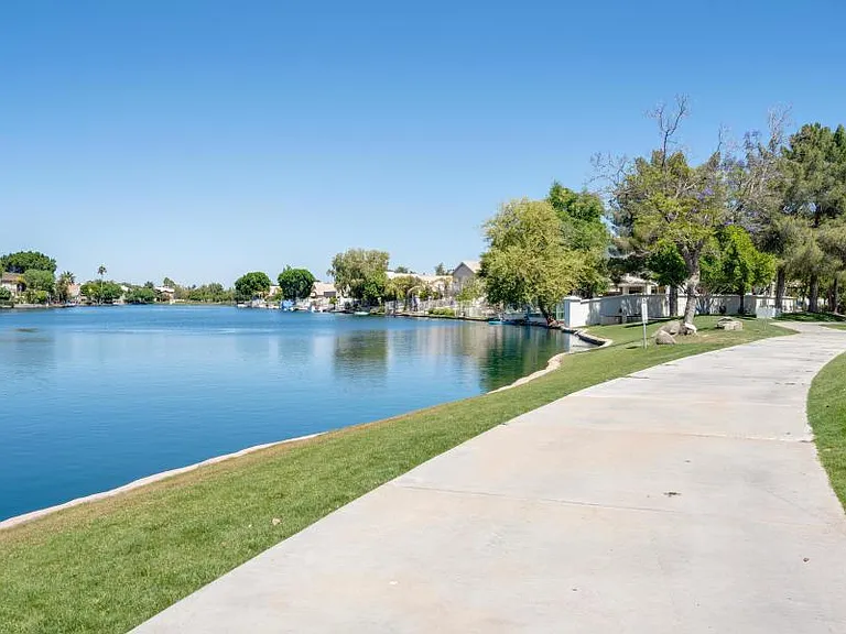 1321 N Malibu Ln — Photo 54
