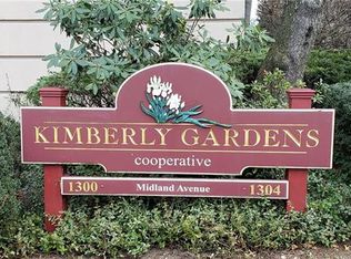 1304 Midland Ave APT B28, Yonkers, NY 10704