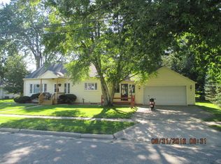 1320 Center St, Watertown, WI 53098