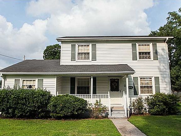 2nd image of 1926 Lee St