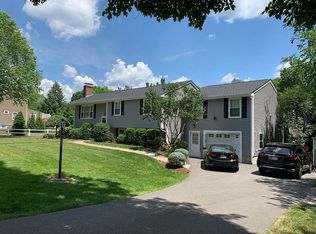 8 Bunker Ln, Natick, MA 01760