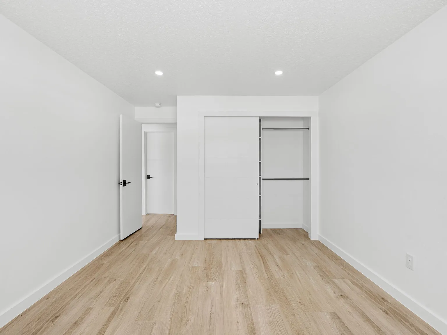1 bed, 600 sqft, $2,300 — Photo 2