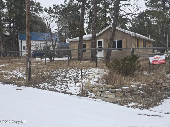 1164 East St, Upton, WY 82730