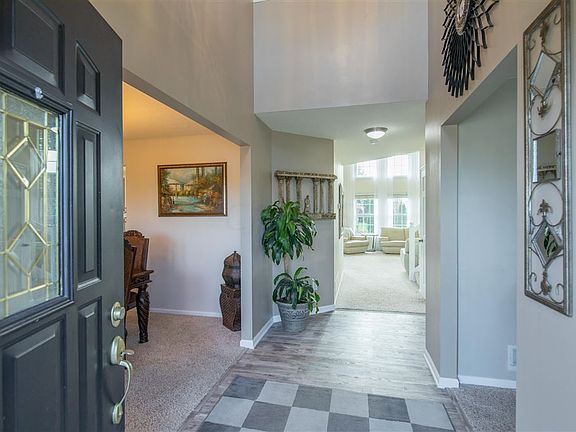 2nd image of 7568 Indian Creek Way