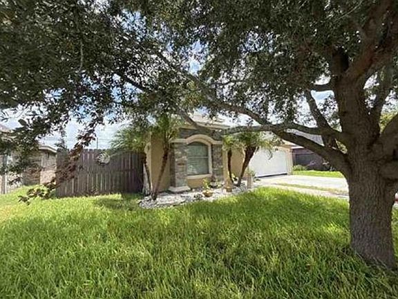 5th image of 516 Robert Ln