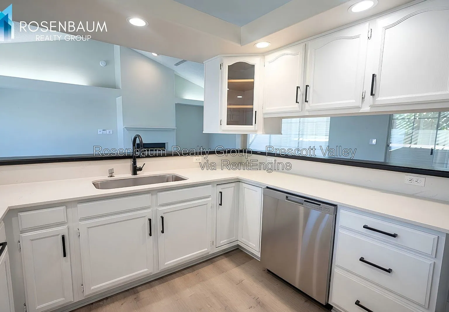 3 bed, 2.0 bath, 1750 sqft, $2,500 — Photo 3
