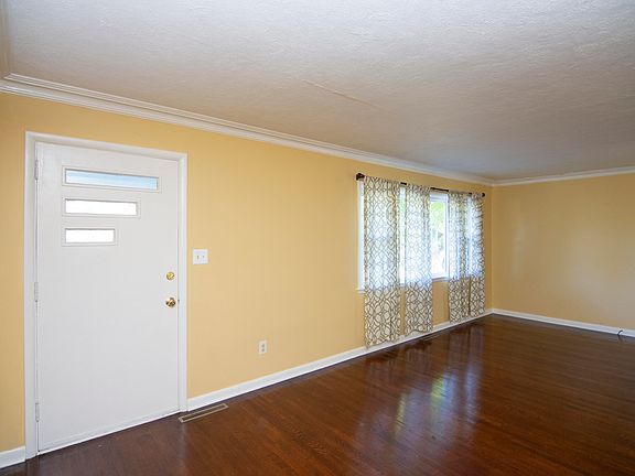 5th image of 276 Holt Ln