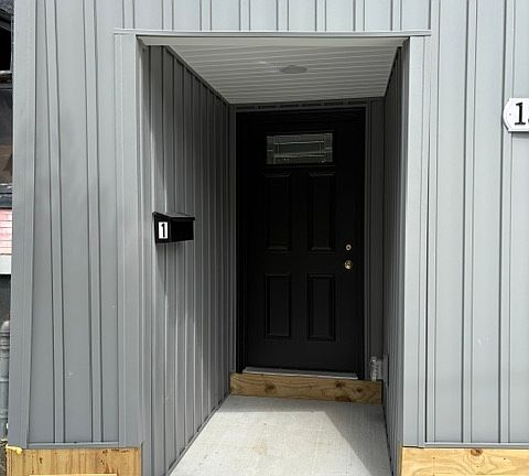 2nd image of 1354 Scott St #1