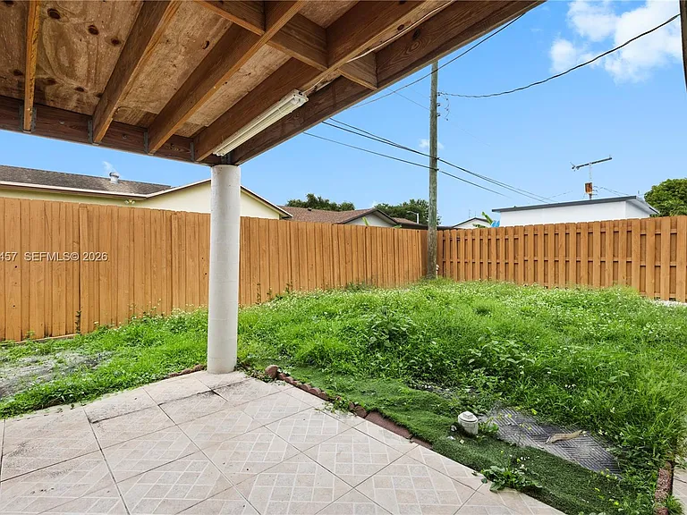 1800 SW 97th Ave #A — Photo 18
