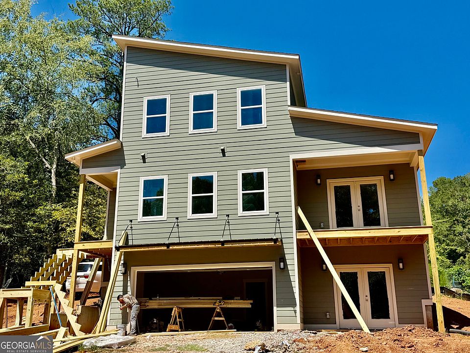 1st image of 520 Rivermont Rd
