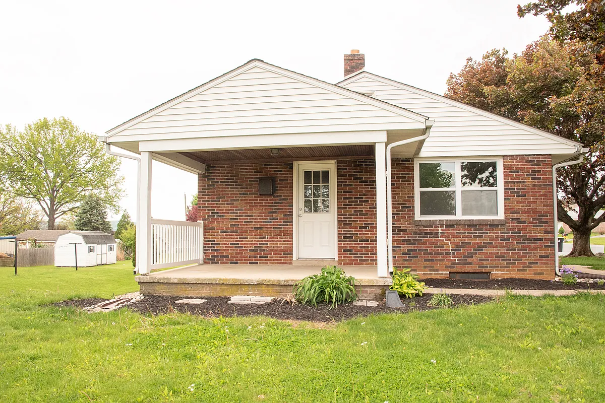 Building Photo - 104 Nancy Dr