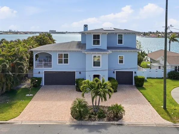 7115 Bay St, Saint Pete Beach, FL 33706