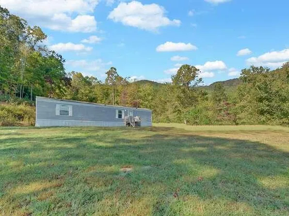 349 Old Ferguson Town Rd, Hiawassee, GA 30546