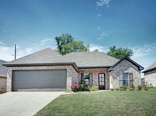 611 Greenfield Ridge Dr E, Brandon, MS 39042