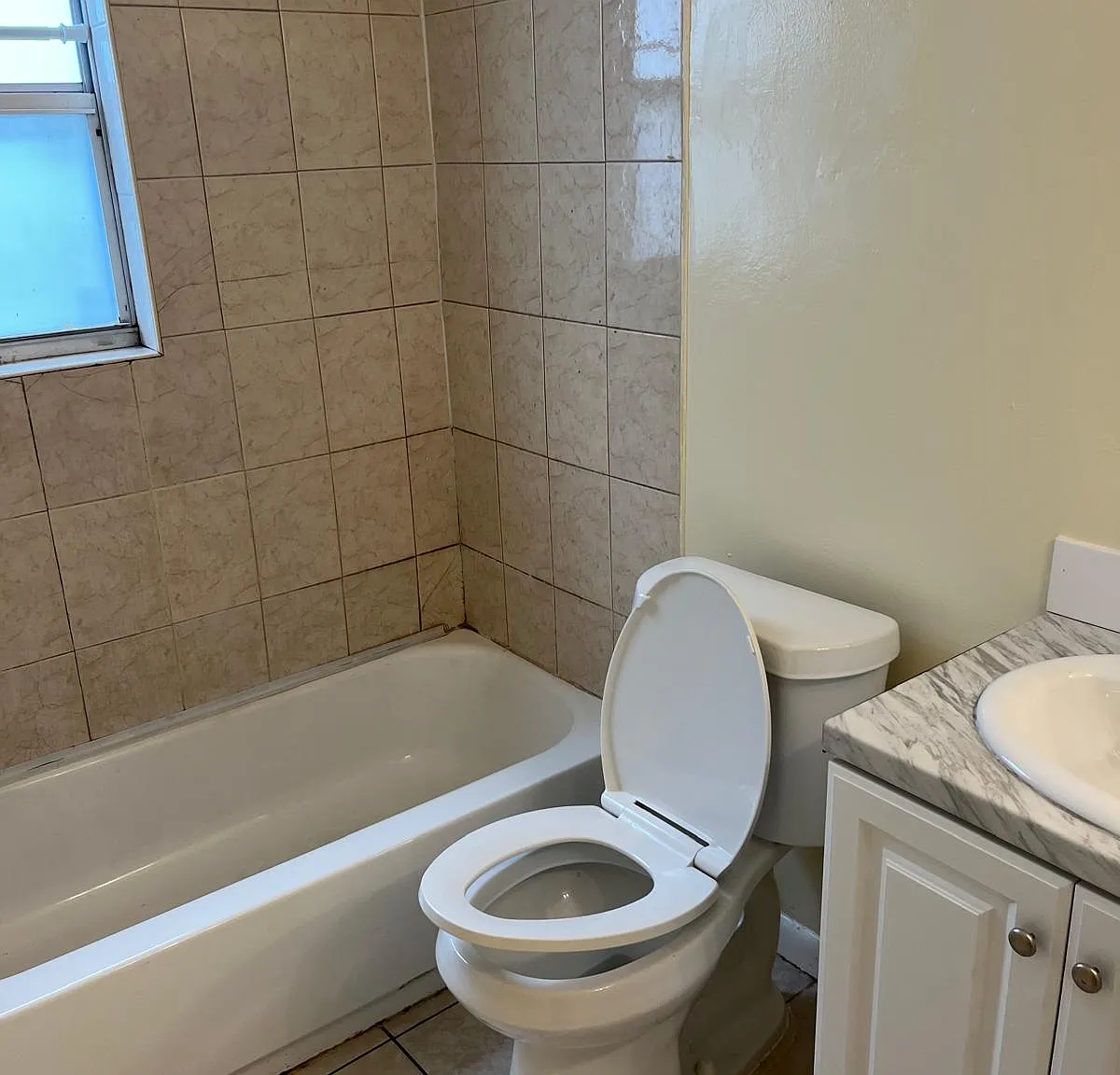 Fillmore Gardens Apartments 1 — Photo 2
