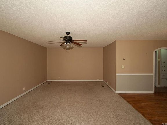 2nd image of 214 Forest Ave