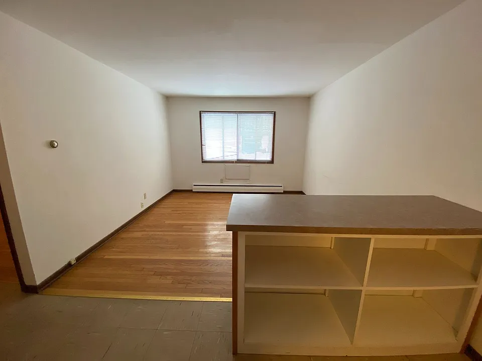 Building Photo 5
