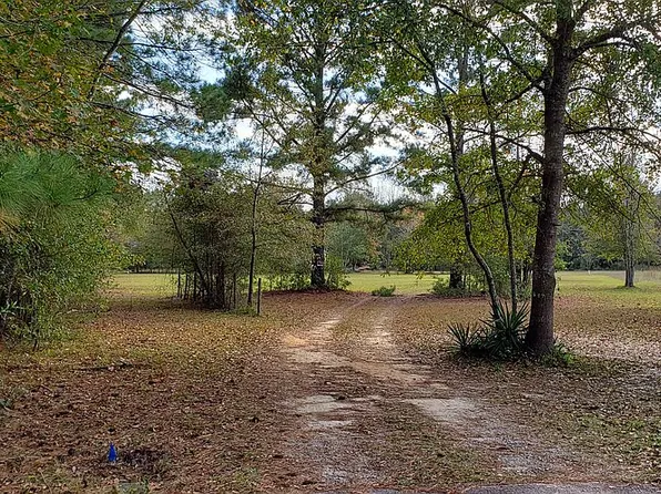 34 Doe Ct, Wedgefield, SC 29168