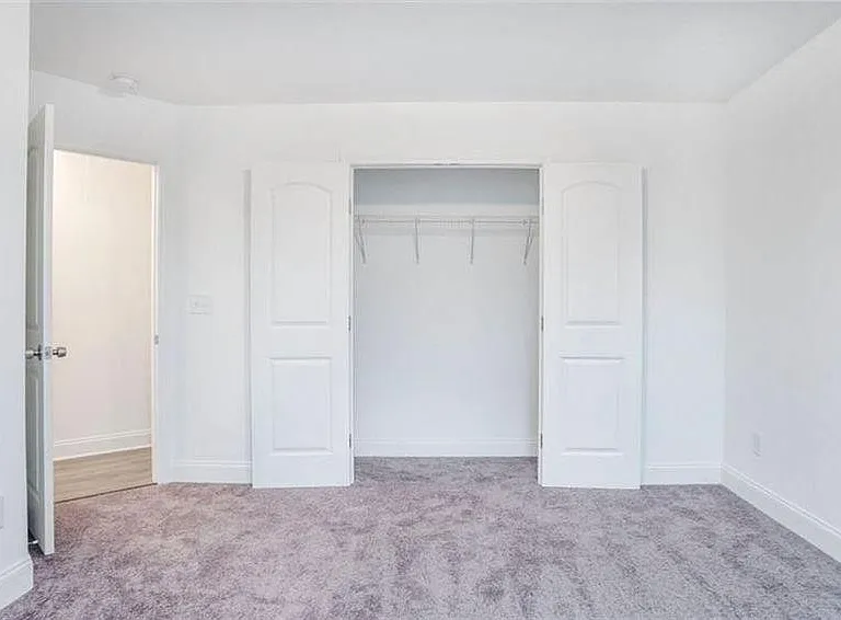 722 Rose Palm Ln — Photo 5