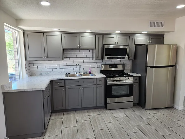 8129 Staghorn Dr — Photo 2