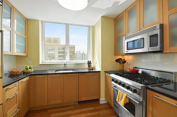 Sold by Corcoran | media 3