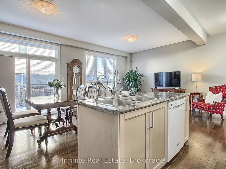 380 Lake St #11 — Photo 13