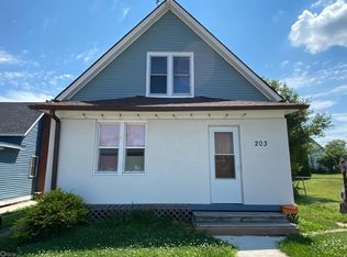 203 N 4th Ave, Marshalltown, IA 50158