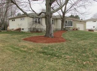 23 Wade Dr, Smithfield, RI 02828