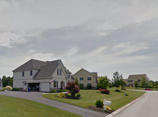 2750 Oberlin Dr, York, PA 17404