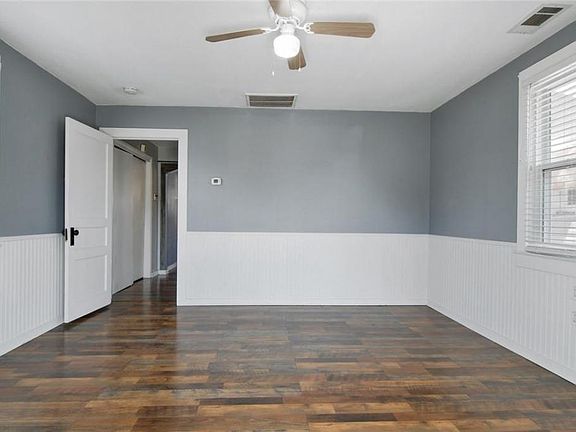 3rd image of 706 Avenue F