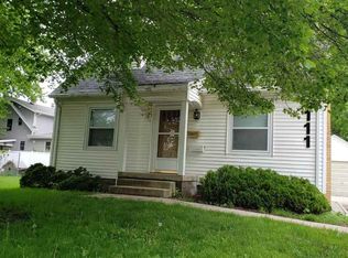 111 Rosebud Ave, Waterloo, IA 50701