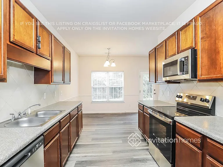 109 Brookbank Ct — Photo 8