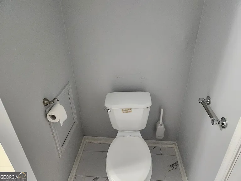 4002 Hawthorne Cir SE #A — Photo 10