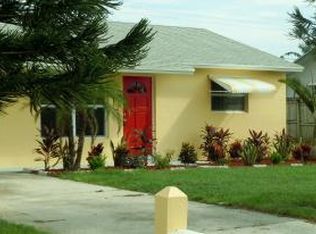 6564 Osborne Dr, Lake Worth, FL 33462