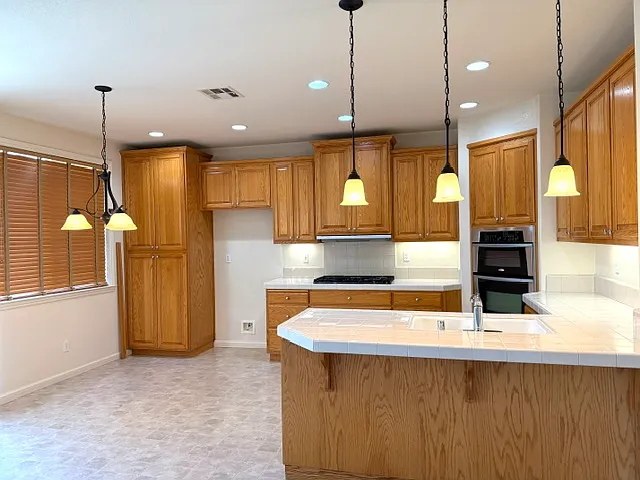 2429 Kiska Dr — Photo 6