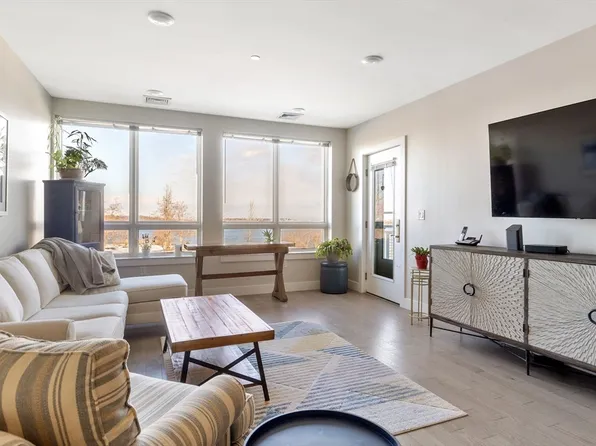 130 Broad Reach Unit 401, Weymouth, MA 02191