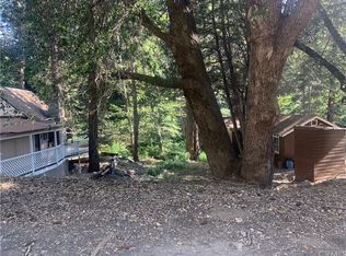 194 S Dart Canyon Rd, Crestline, CA 92325