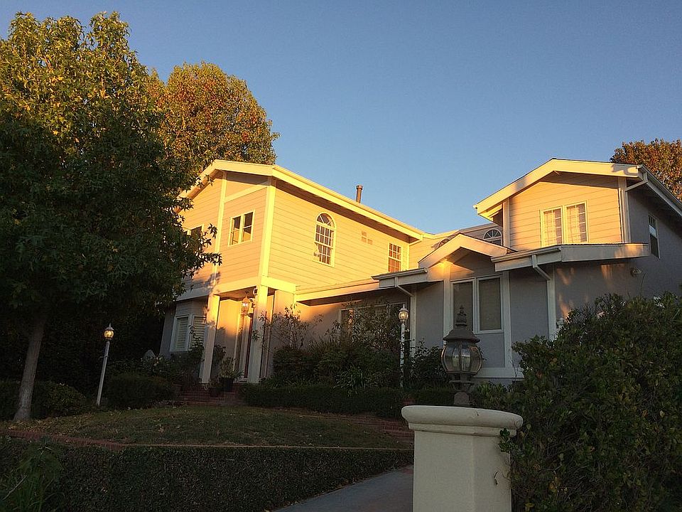 1st image of 16907 Bollinger Dr