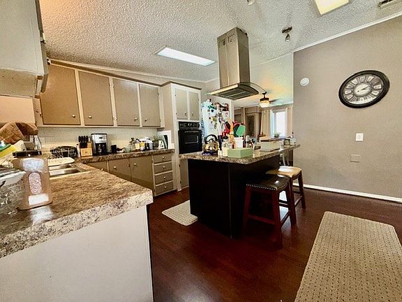 2nd image of 160 Arianna Way #150