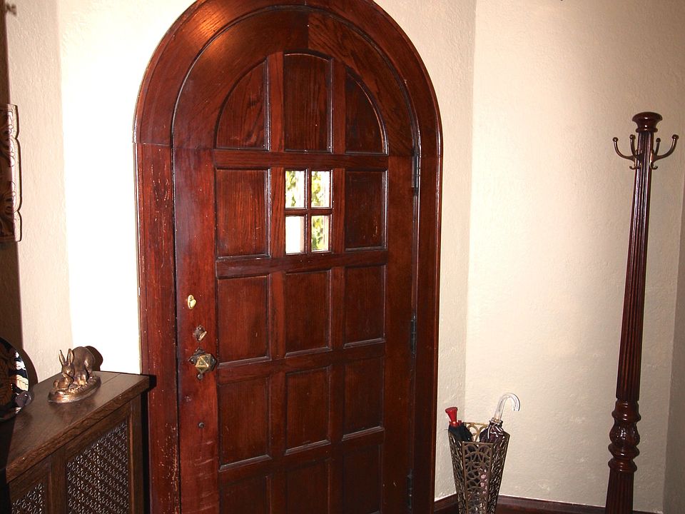 1st image of 10441 W Grantosa Dr