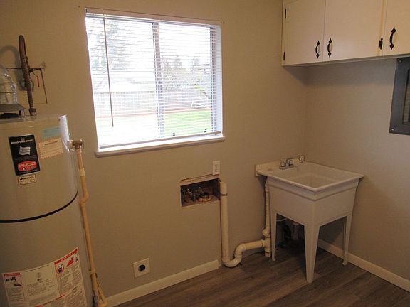 5th image of 4492 Coloma Dr SE
