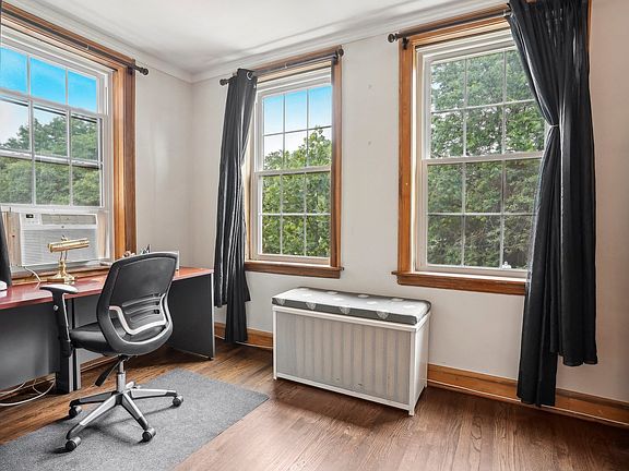 4th image of 6652 N Glenwood Ave APT 2N