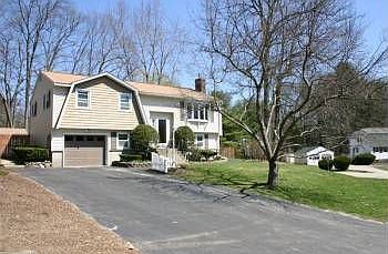 2nd image of 23 Gail Rd