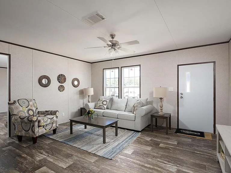 1601 E Slaughter Ln — Photo 30