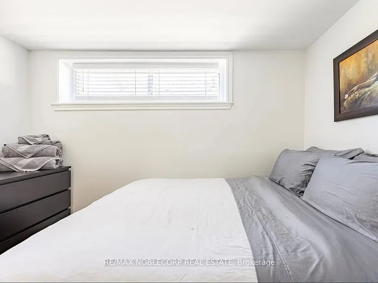 4230 Bloor St W #BASEMENT — Photo 9