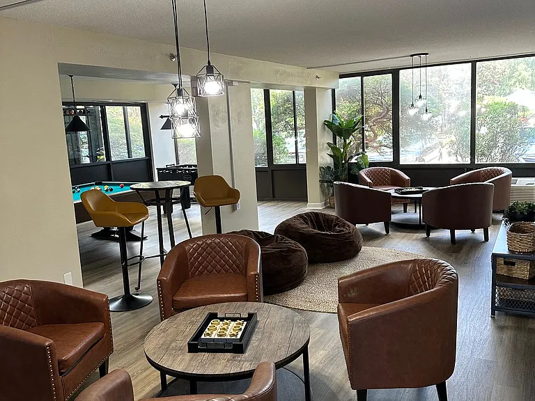City Lofts Apartments — Photo 40