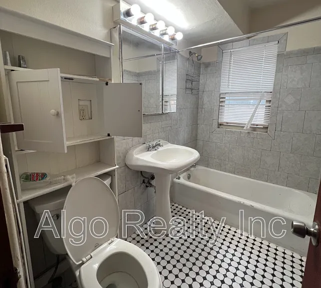 2419 Plymouth Ave N #101 — Photo 7